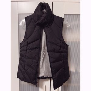 Kenneth Cole Black Puffer Women’s Vest Size S High Collar